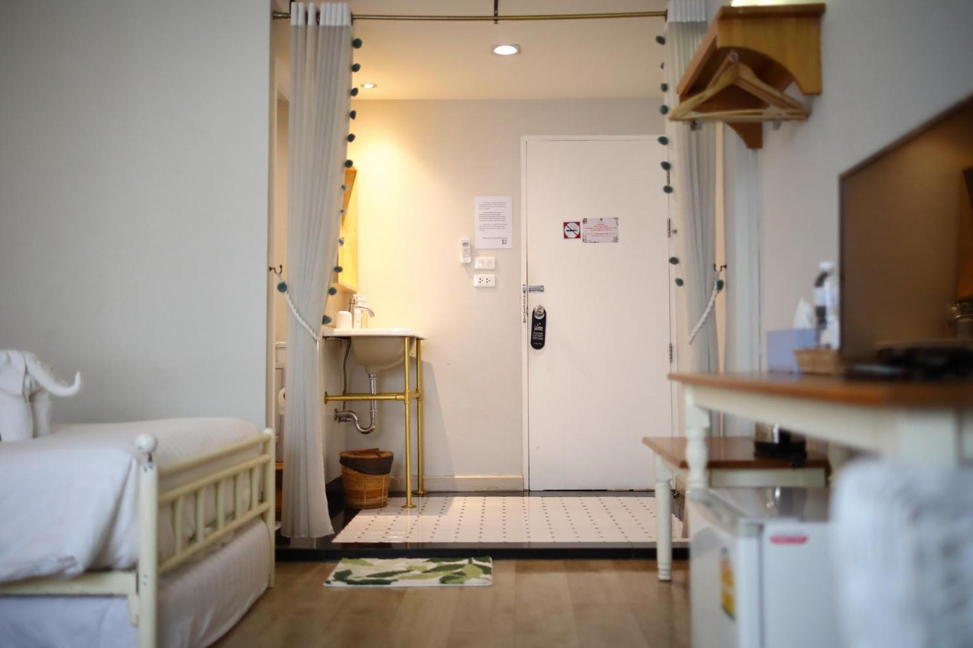 Poshtel Haven 3*