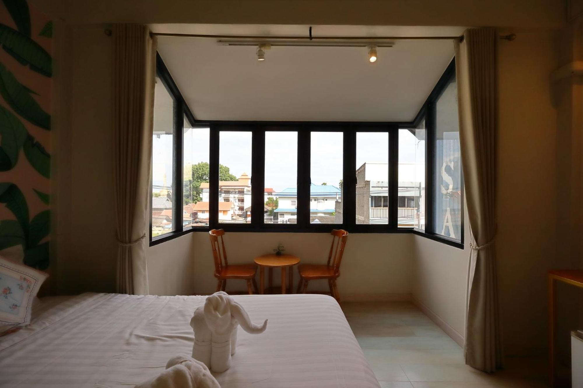 Bed & Breakfast Poshtel Haven